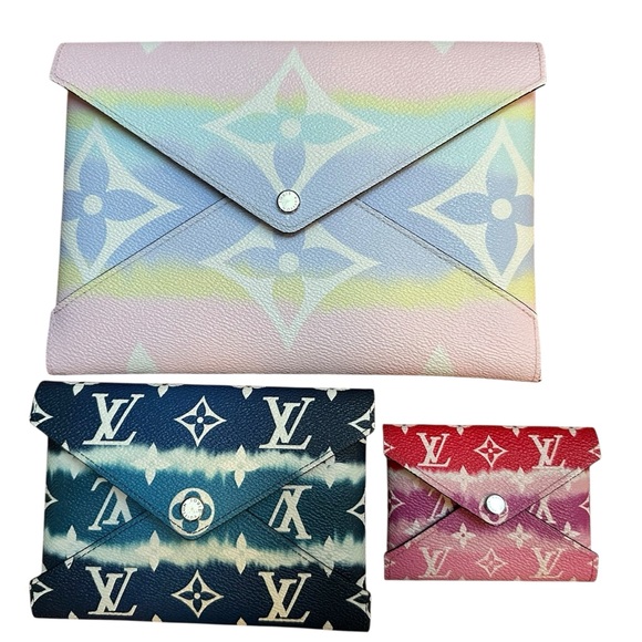 Louis Vuitton Handbags - Louis Vuitton Monogram Escale Pouchette Trio Pastel Navy Pink Envelope Clutches